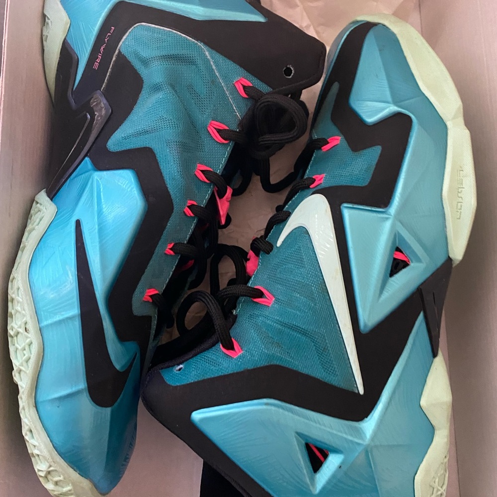 LeBron 11, South Beach, size 8